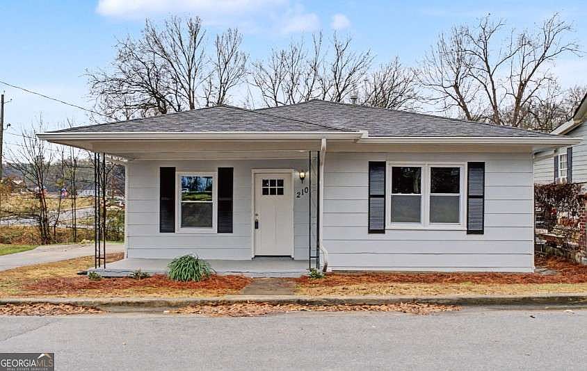 1st image of 210 Merritts Ave