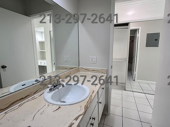 4th image of 531 S Mariposa Ave APT 302