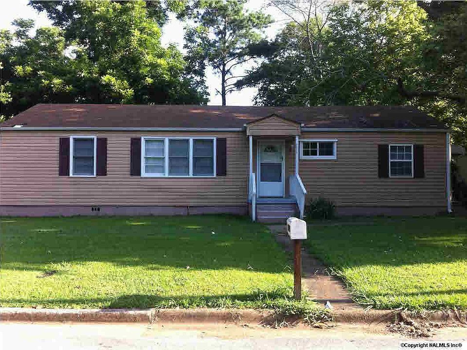 1st image of 3014 Brook Manor Ave NW