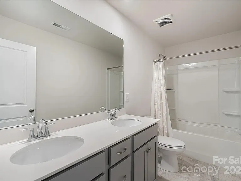 2nd Full Bathroom
