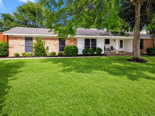 200 Hart Rd, Little Elm, TX 75068