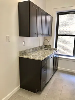 Rented by Silverstreet RE LLC | media 14