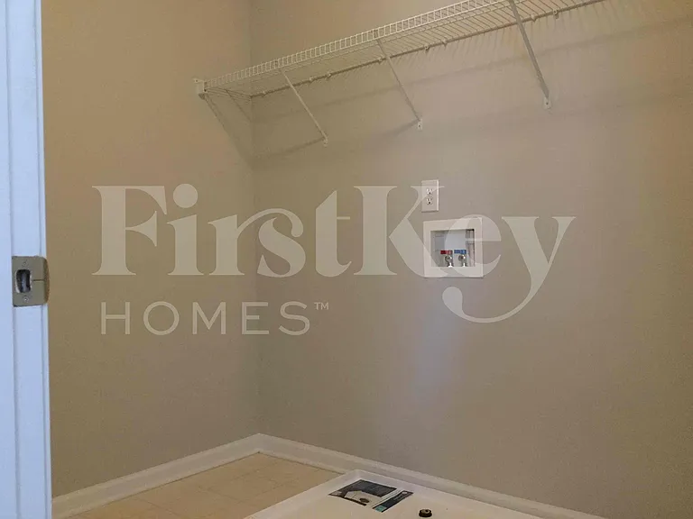 126 Center Point Dr — Photo 17