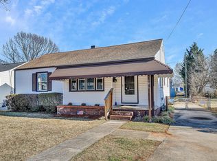 716 Hershberger Rd NW, Roanoke, VA 24012