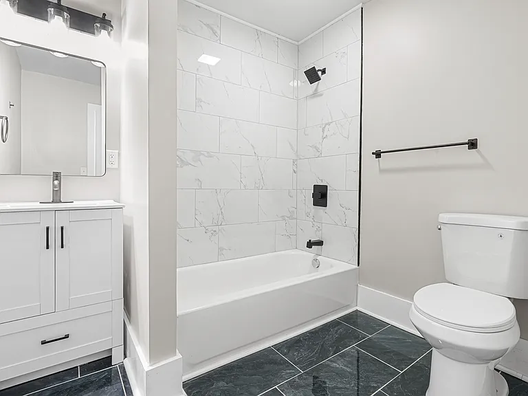 813 Washington Ave #1 — Photo 10