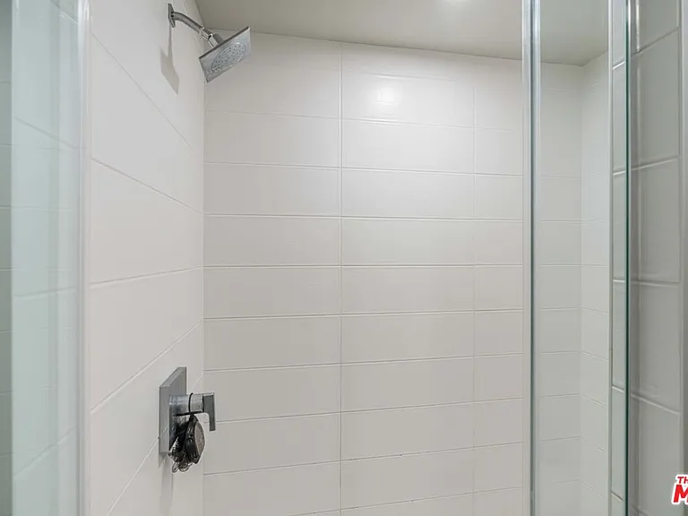 6030 S Seabluff Dr #510 — Photo 18
