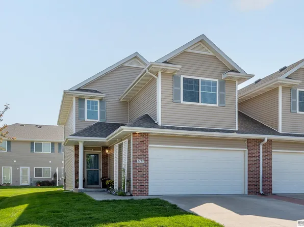 6122 Oakley St, Lincoln, NE 68512