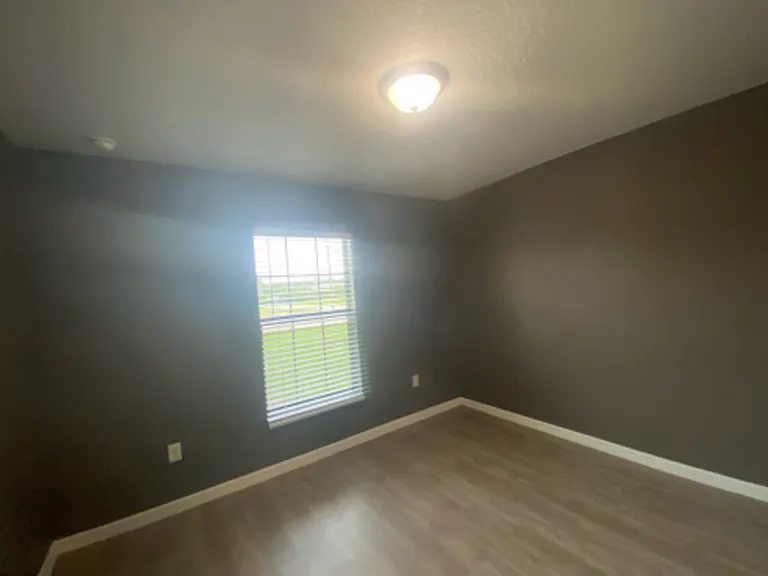 26463 Mott Ave — Photo 10