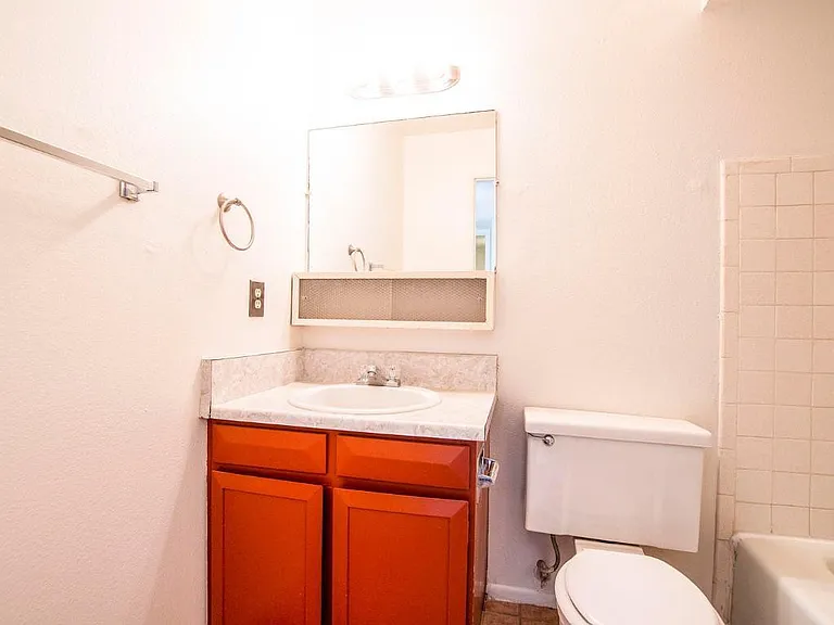 1535 W Capri Ave — Photo 14