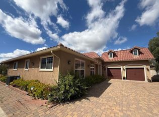 2845-47 E Vista Way, Vista, CA 92084