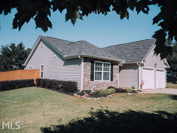2nd image of 732 Denise Ct