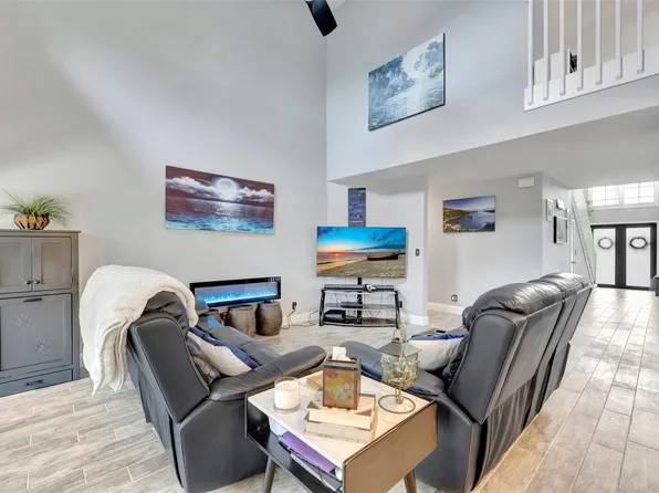 5750 NW 48th Drive, Coral Springs, FL 33067