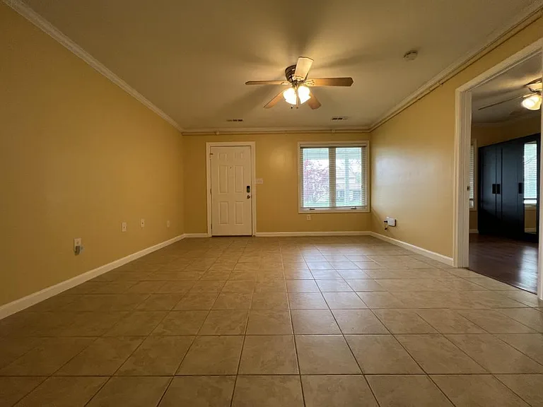 2503 Pittland Ln — Photo 12