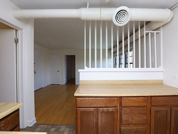 5th image of 373-73 Hazel Ave #D3