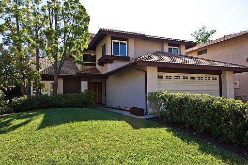 Dramatic Park-Area 2 Story