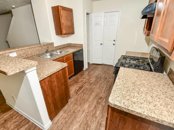 8910 San Bonifacio, Houston, TX 77017