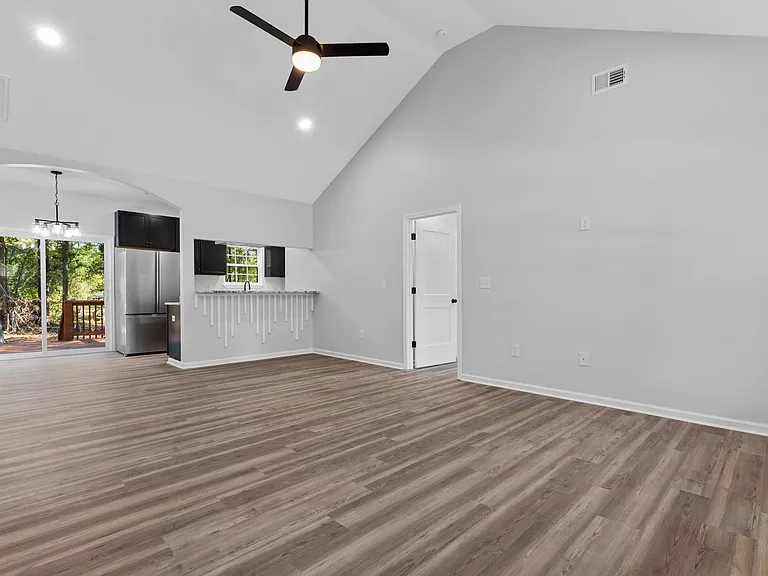 220 Payton Pl — Photo 8