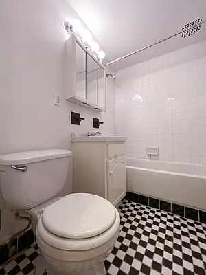 Rented by Compass | media 34