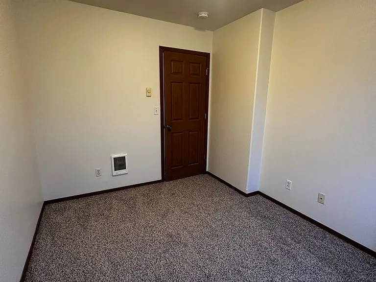 3113 NE Flintlock Pl — Photo 20
