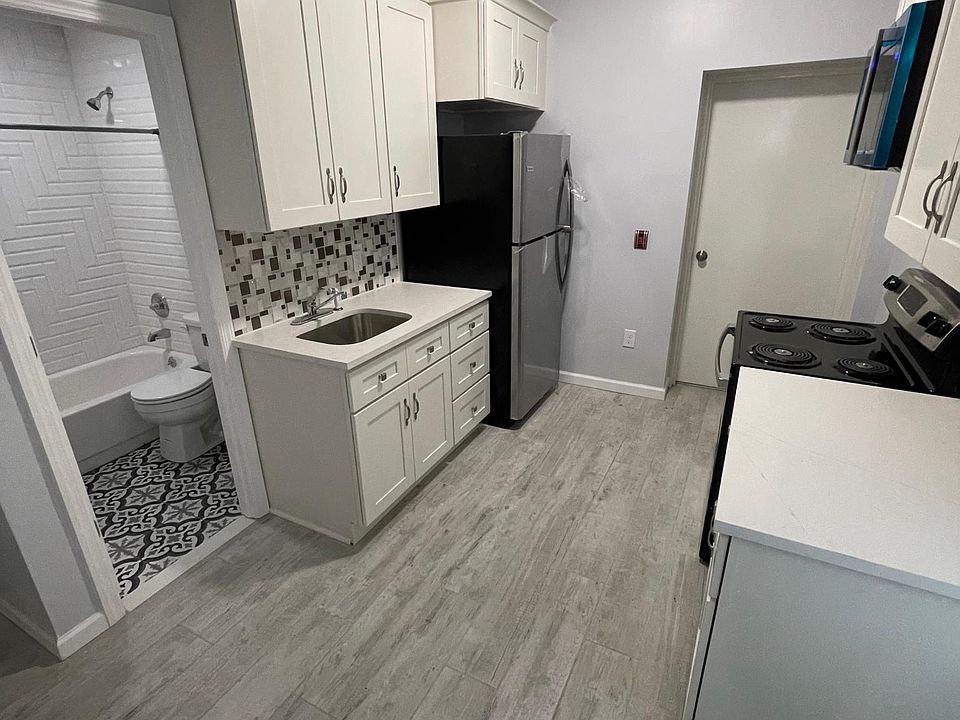 1st image of 78A Morningside Ave #1