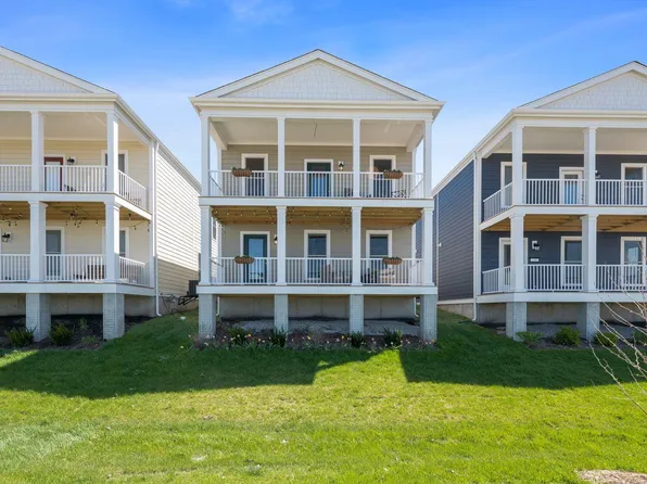 104 Freehold Rock Way, Saint Charles, MO 63301