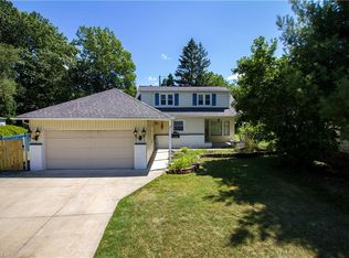 23992 Glenhill Dr, Beachwood, OH