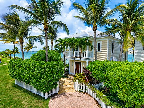 2nd image of 293 Sunset Key Dr