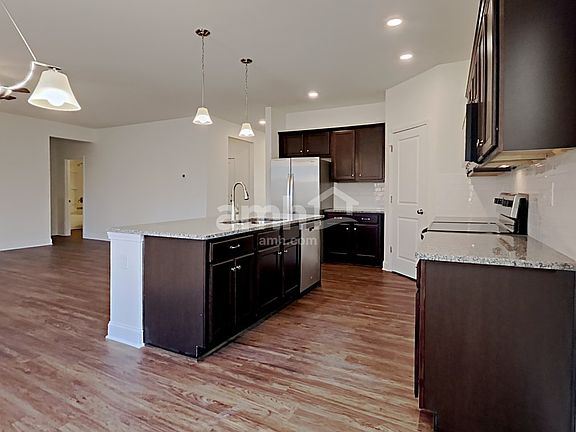 5th image of 5175 Hudson Valley Dr