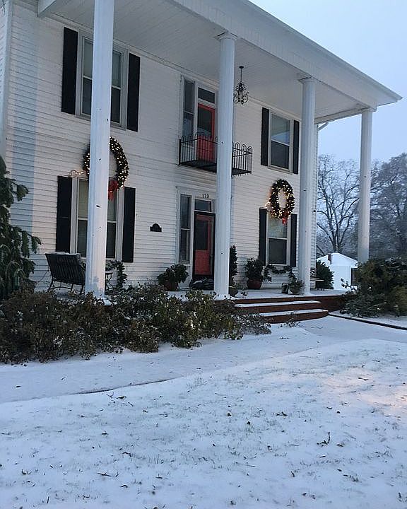 2nd image of 119 W Main St