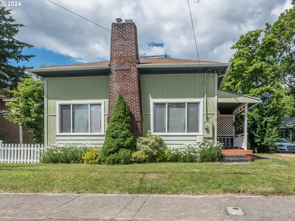 107 NW 13th St, Gresham, OR 97030