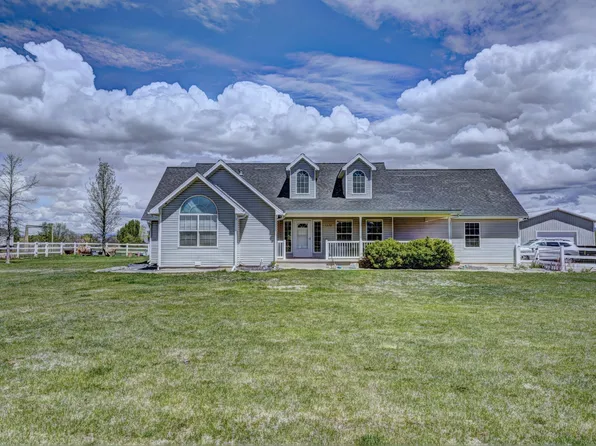 1372 M 1/4 Rd, Loma, CO 81524