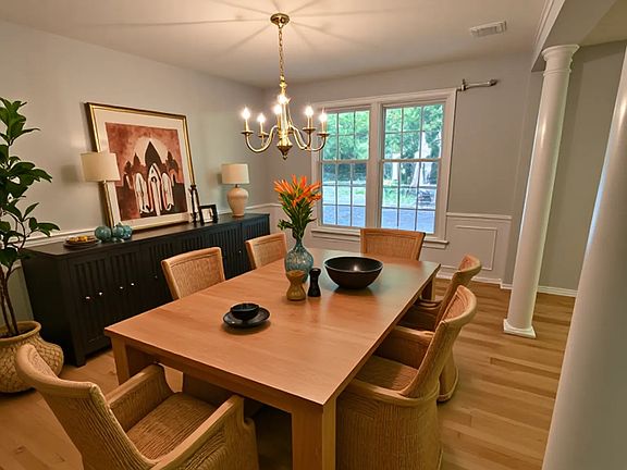 Dining Room/Area