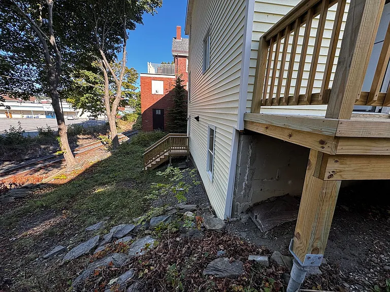 45 State St — Photo 35