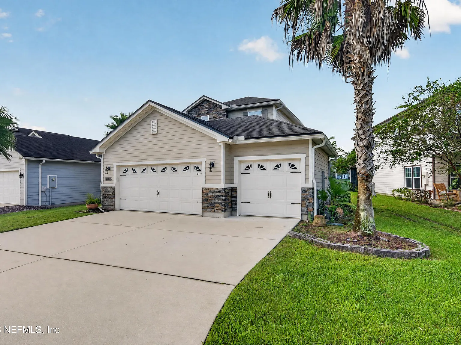 4 bed, 3.0 bath, 2750 sqft, $3,450 — Photo 3