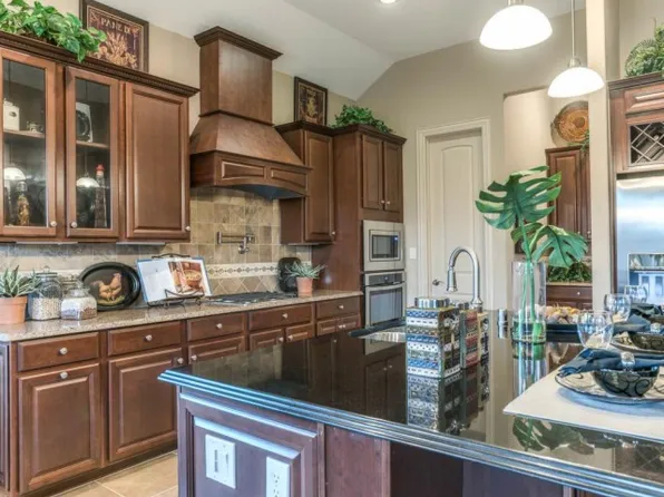 25981 Kingshill Dr, Kingwood, TX 77339