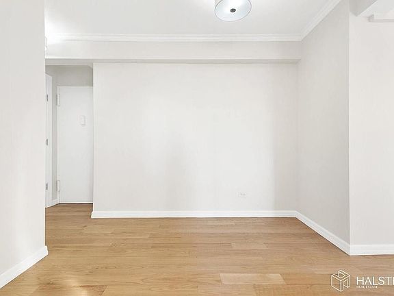 4th image of 333 E 46th St APT 12H