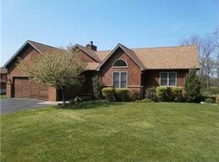3256 Weller Dr, Eden, NY 14057