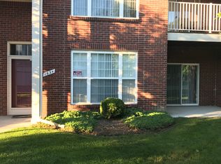 1634 Deepwood Cir #1, Rochester, MI 48307