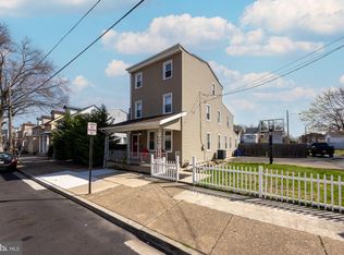 521 Linden St, Bristol, PA