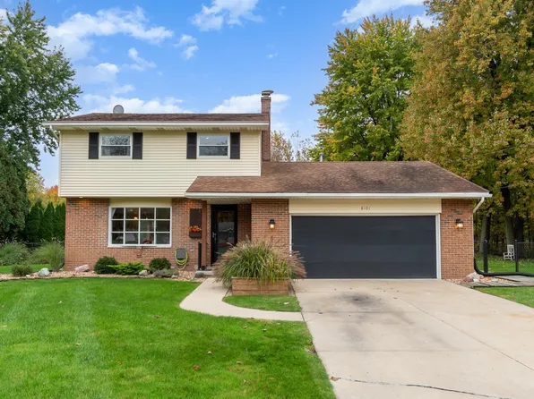 8101 Brookfield Ct, Saginaw, MI 48609
