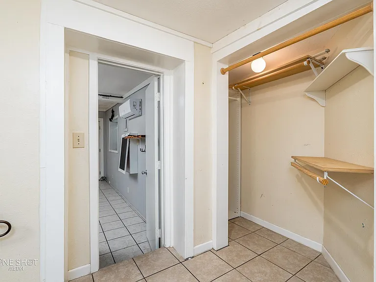 2023 S 5th St #F — Photo 7