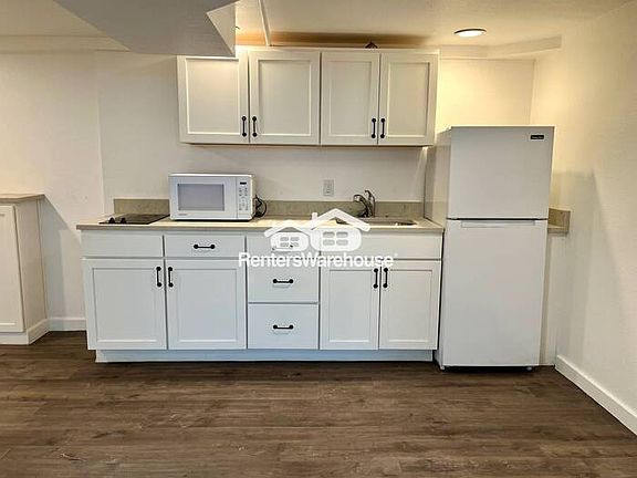 5th image of 342 S Alcott St Unit B