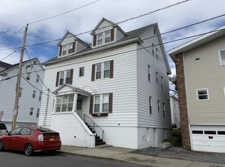 403 Spring St APT 3, Albany, NY 12203