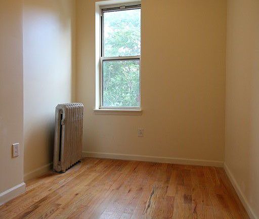 3rd image of 488 Dekalb Ave #2