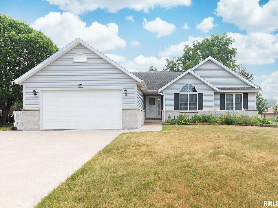 901 W Davies Ct, Eldridge, IA 52748 Zillow