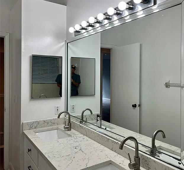 9318 Heritage Oak Ct — Photo 32