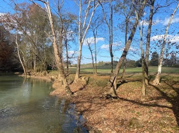 21 Athens Rd, Calhoun, TN 37309