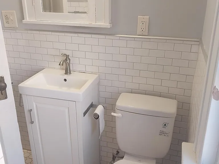 3528 Emerson Ave S #7 — Photo 12