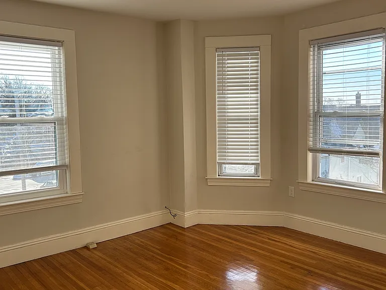 9 Arbor St #3 — Photo 8
