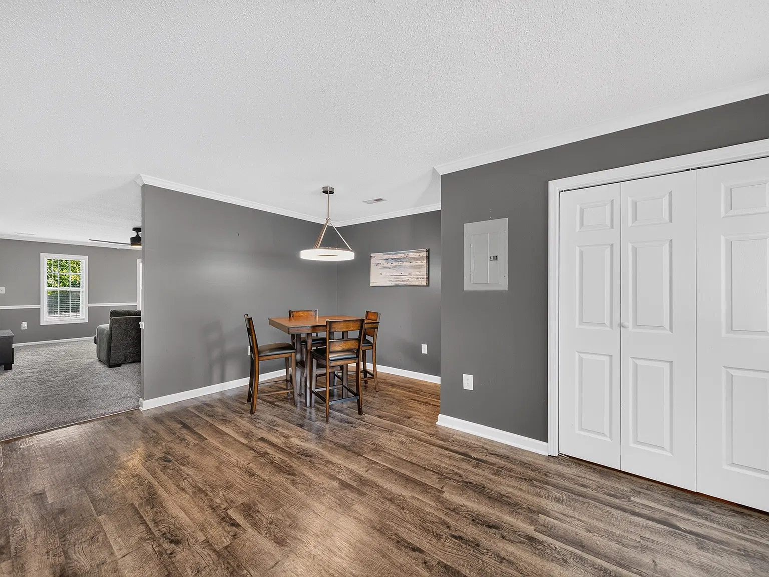 2 bed, 2.5 bath, 1474 sqft, $1,350 — Photo 3